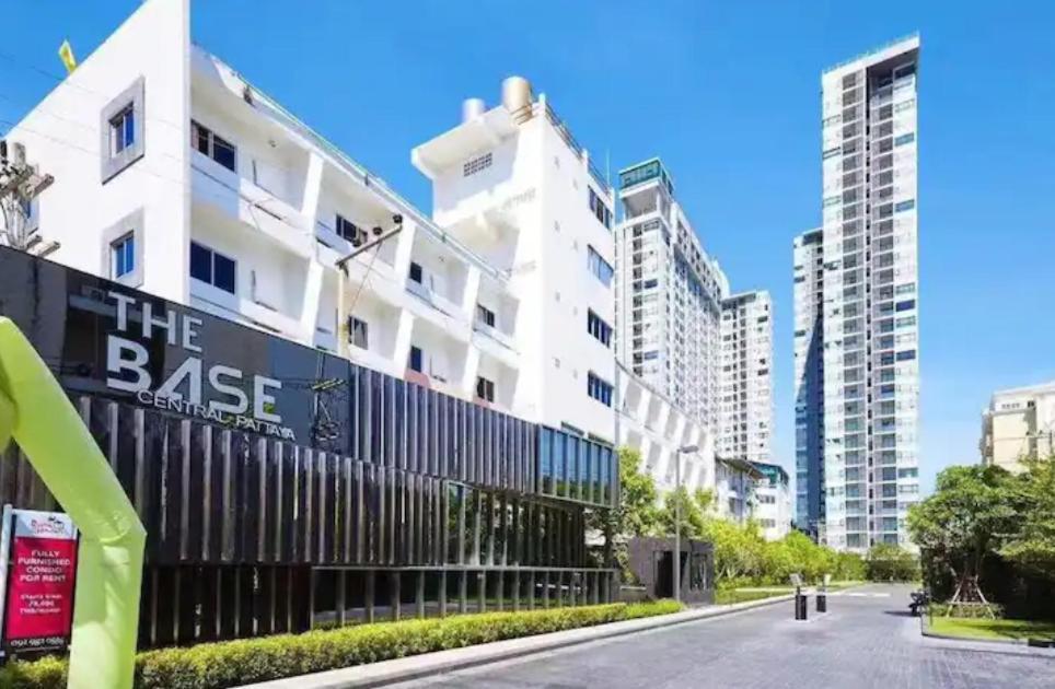 The Base Central Pattaya Quiet King-Bed With Infinity Pool & Free Netflix! المظهر الخارجي الصورة
