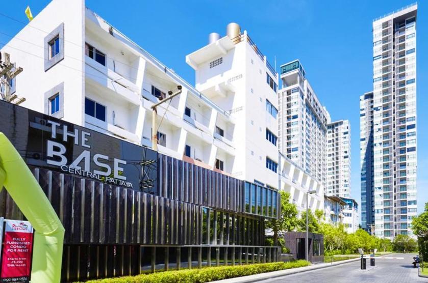 The Base Central Pattaya Quiet King-Bed With Infinity Pool & Free Netflix! المظهر الخارجي الصورة